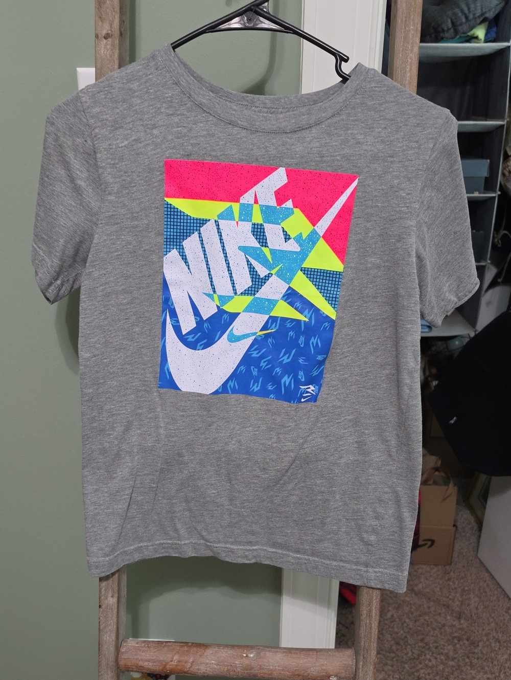 Nike Grey Tee with Neon Pink, Yellow & Blue Geometric Logo